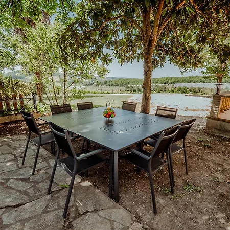 Prázdninový dům Maison De Caractere, Vue Sur Prive Et Vignes