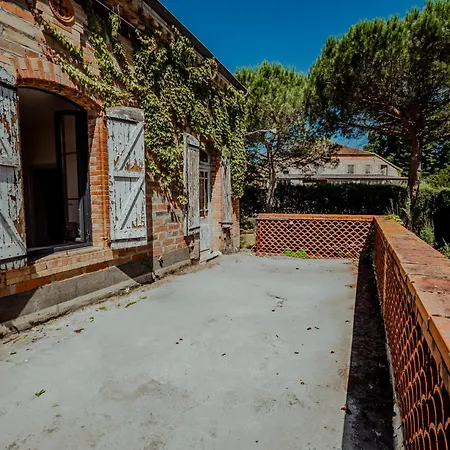 Prázdninový dům Maison De Caractere, Vue Sur Prive Et Vignes *